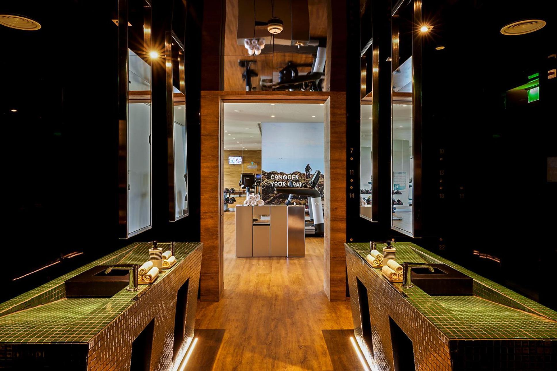 โรงแรมอาซอร์ ปอนตาเดลกาดา ภายนอก รูปภาพ The kitchen at the restaurant