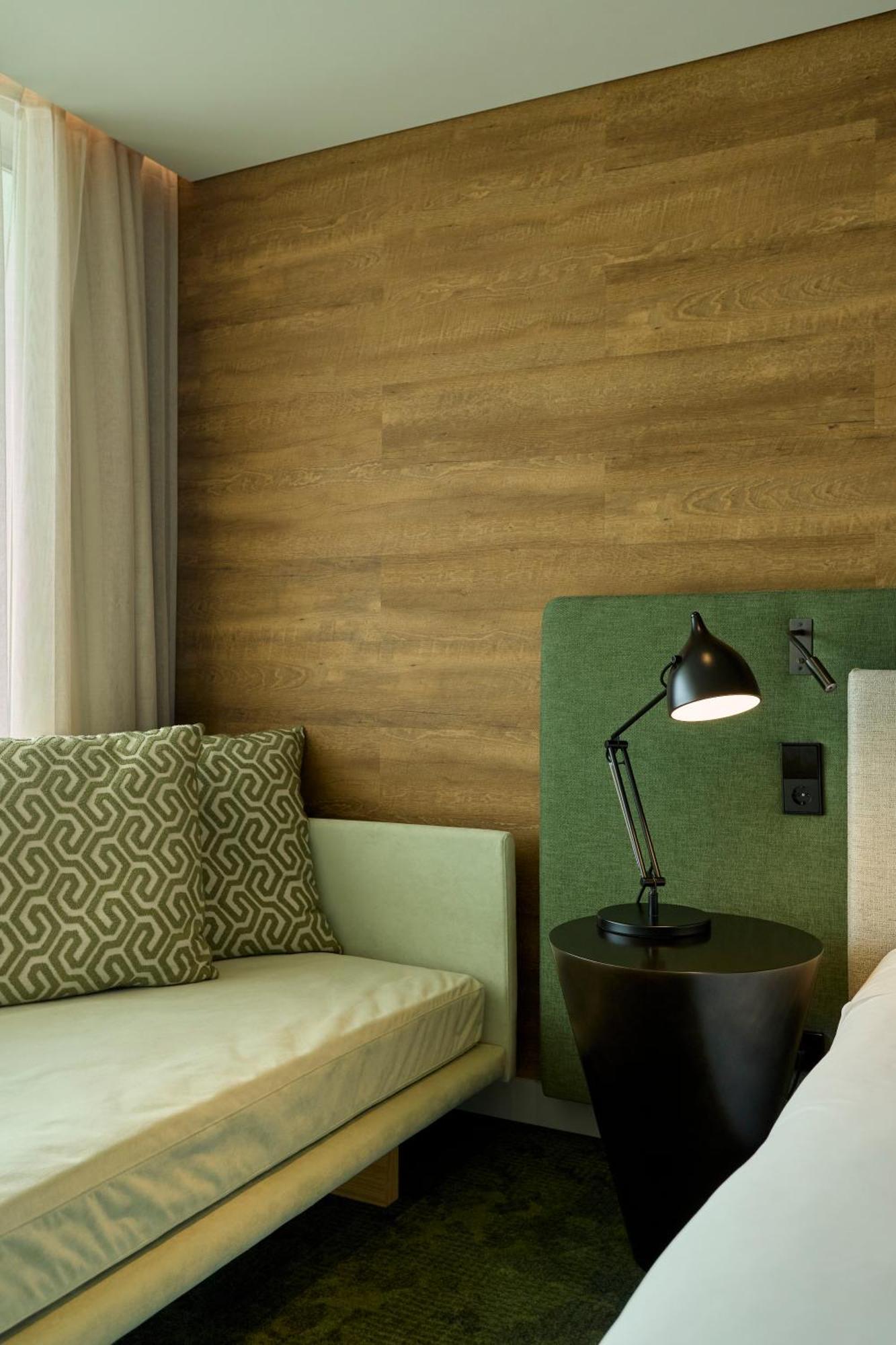 โรงแรมอาซอร์ ปอนตาเดลกาดา ภายนอก รูปภาพ A wall covered with wood wool